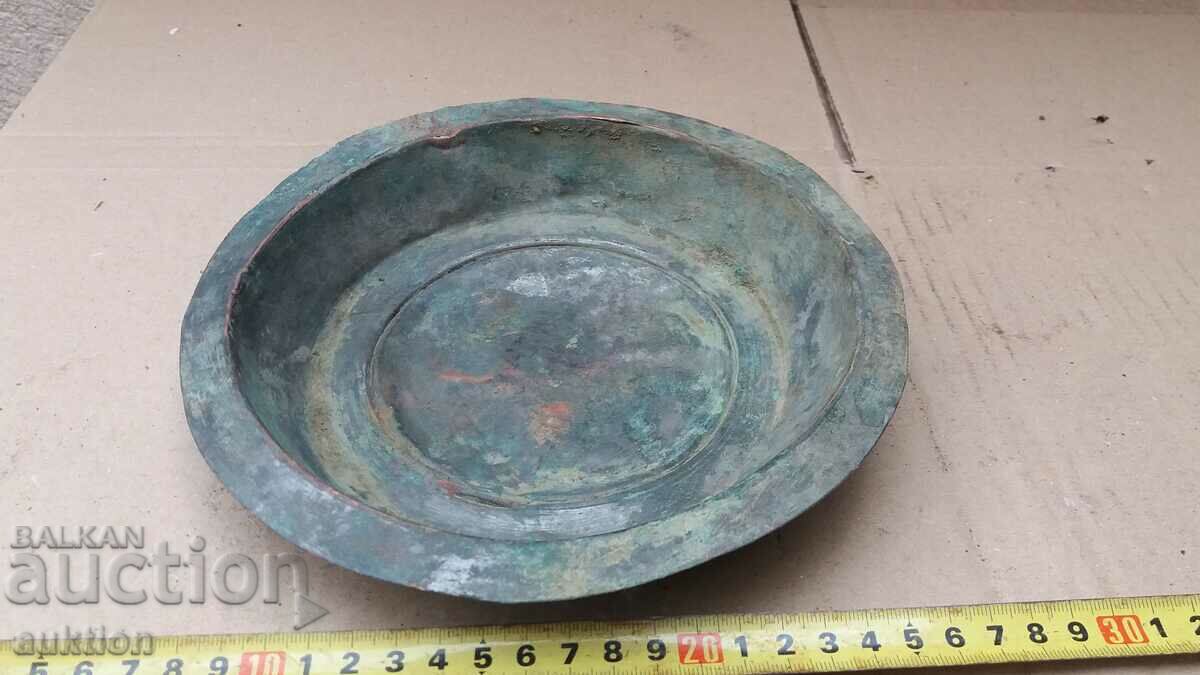 Auction WROUGHT RENAISSANCE COPPER SAUCE, BOWL, HONEY PAN Auction WROUGHT RENAISSANCE COPPER SAUCE, BOWL, HONEY PAN