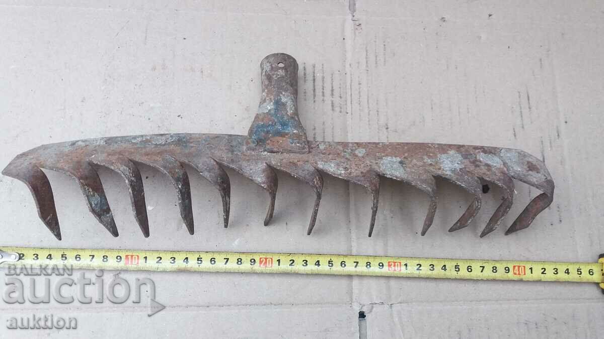 ΓΕΩΡΓΙΚΗ ΛΕΠΙΔΑ - ΤΟΥΡΜΑ με τιμή 8.99 BGN | € 4.60 ΓΕΩΡΓΙΚΗ ΛΕΠΙΔΑ - ΤΟΥΡΜΑ με τιμή 8.99 BGN | € 4.60