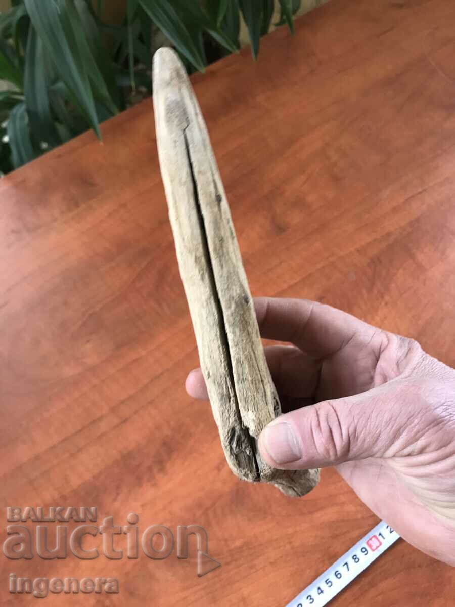 Auction  PLANTING TOOL GARDENING NATURAL TOOL