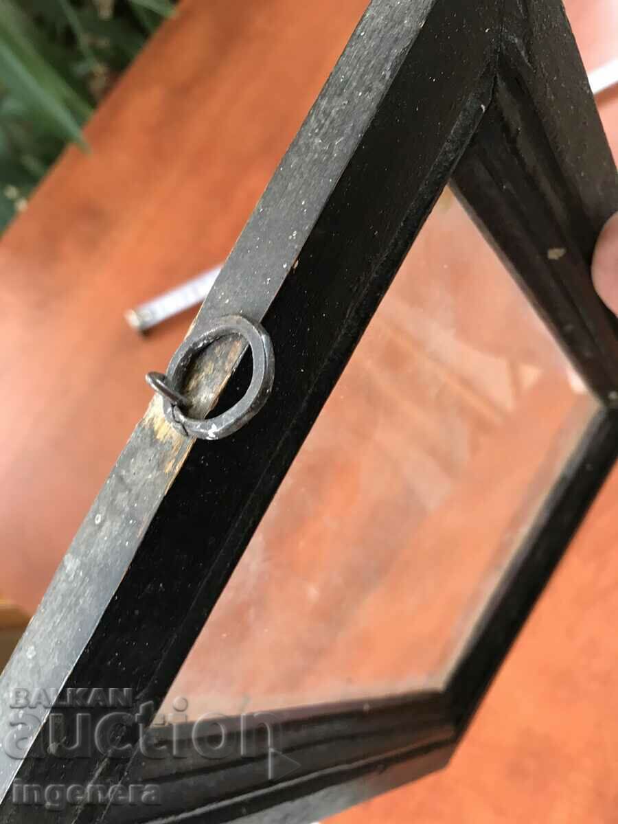 Auction WOOD GLASS FRAME FOR PHOTO OR PICTURE-ANTIQUE Auction WOOD GLASS FRAME FOR PHOTO OR PICTURE-ANTIQUE