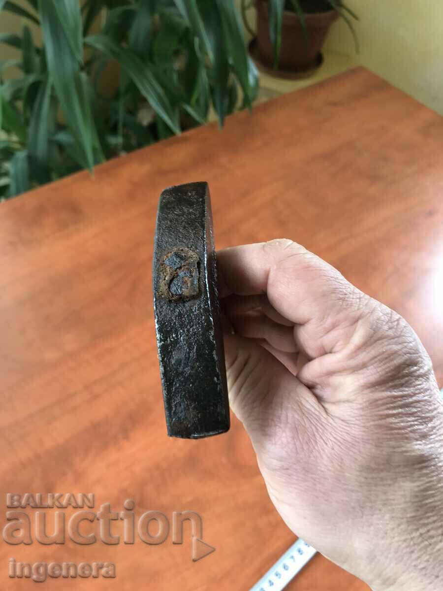 Delivery of HAMMER HAIR CLAMP ANTIQUE TOOL Delivery of HAMMER HAIR CLAMP ANTIQUE TOOL