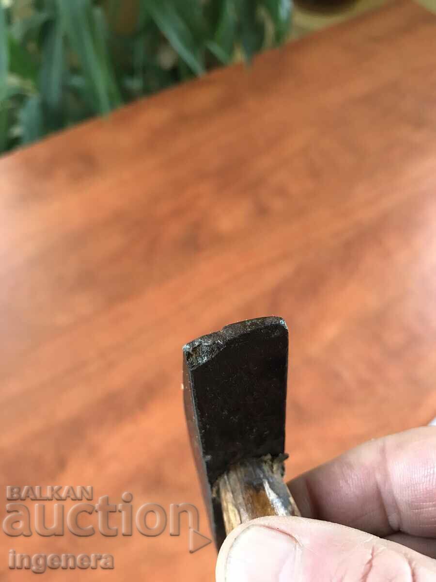 HAMMER HAIR CLAMP ANTIQUE TOOL - 6 HAMMER HAIR CLAMP ANTIQUE TOOL - 6