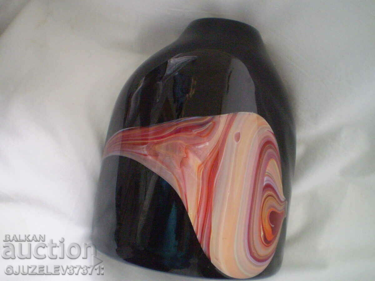 Licitație Vază elegantă din sticlă de Murano cu două straturi