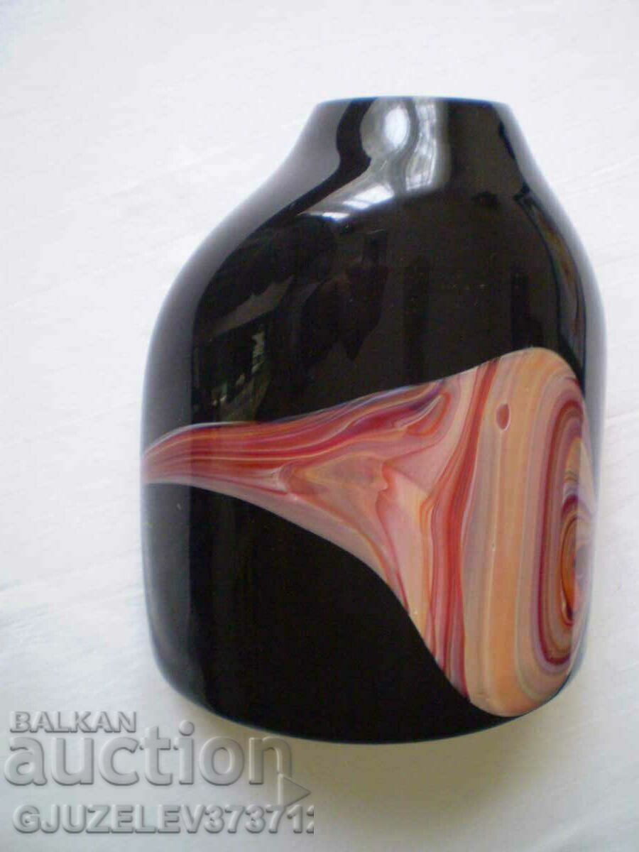 Vază elegantă din sticlă de Murano cu două straturi