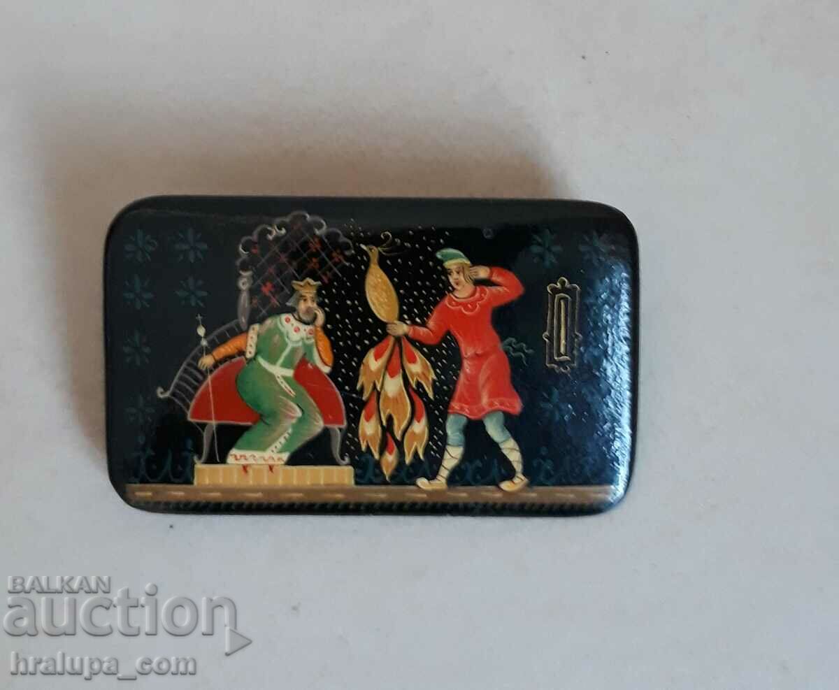 Old Russian brooch miniature lacquer finish with price 30.00 BGN | € 15.34 Old Russian brooch miniature lacquer finish with price 30.00 BGN | € 15.34