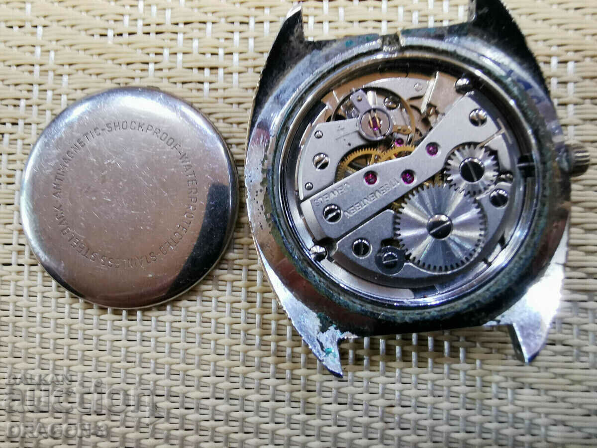 PASSAT with price 40.00 BGN | € 20.45 PASSAT with price 40.00 BGN | € 20.45