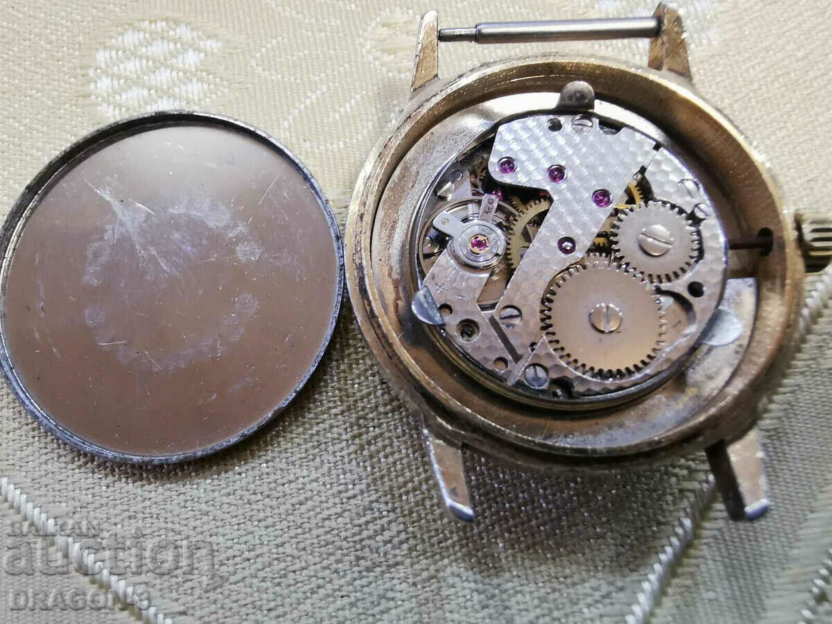 Auction  GOLDEN NEWTON