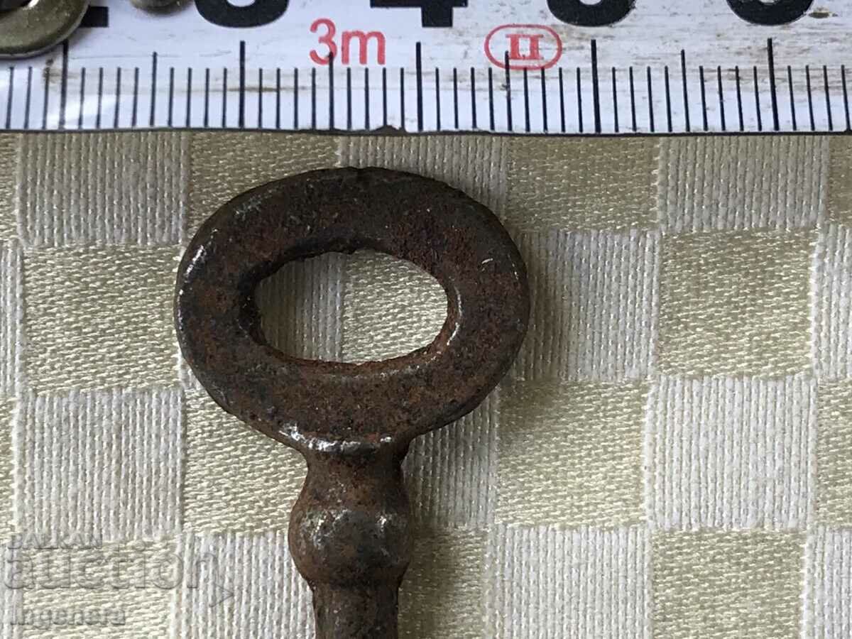 Auction ANTIQUE KEY FROM GRANDMOTHER AND GRANDFATHER'S CHESTS CUT PADLOCK Auction ANTIQUE KEY FROM GRANDMOTHER AND GRANDFATHER'S CHESTS CUT PADLOCK