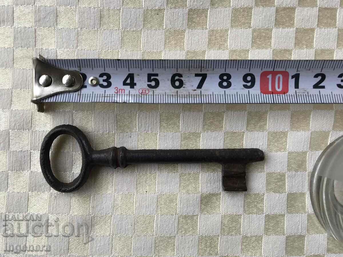 ANTIQUE KEY FROM GRANDMOTHER AND GRANDFATHER'S CHESTS CUT PADLOCK with price 15.00 BGN | € 7.67 ANTIQUE KEY FROM GRANDMOTHER AND GRANDFATHER'S CHESTS CUT PADLOCK with price 15.00 BGN | € 7.67