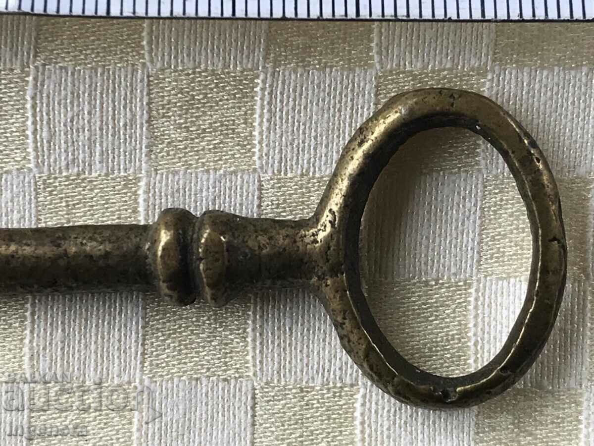 Auction ANTIQUE KEY FROM GRANDMOTHER AND GRANDFATHER'S CHESTS CUT PADLOCK Auction ANTIQUE KEY FROM GRANDMOTHER AND GRANDFATHER'S CHESTS CUT PADLOCK