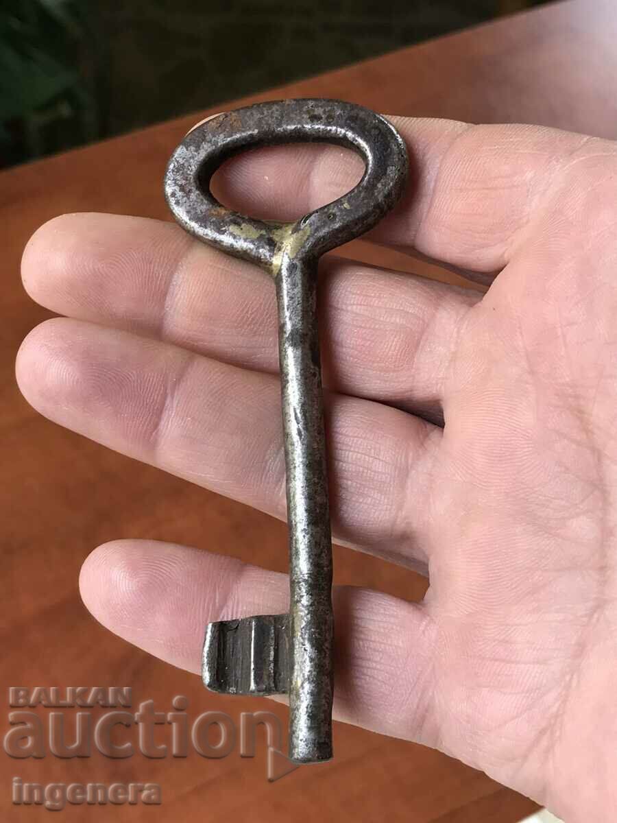 ANTIQUE KEY FROM GRANDMOTHER AND GRANDFATHER'S CHESTS CUT PADLOCK - 5 ANTIQUE KEY FROM GRANDMOTHER AND GRANDFATHER'S CHESTS CUT PADLOCK - 5