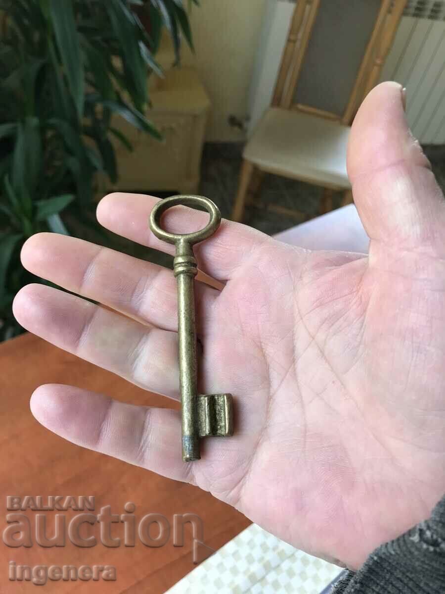 ANTIQUE KEY FROM GRANDMOTHER AND GRANDFATHER'S CHESTS CUT PADLOCK - 5 ANTIQUE KEY FROM GRANDMOTHER AND GRANDFATHER'S CHESTS CUT PADLOCK - 5