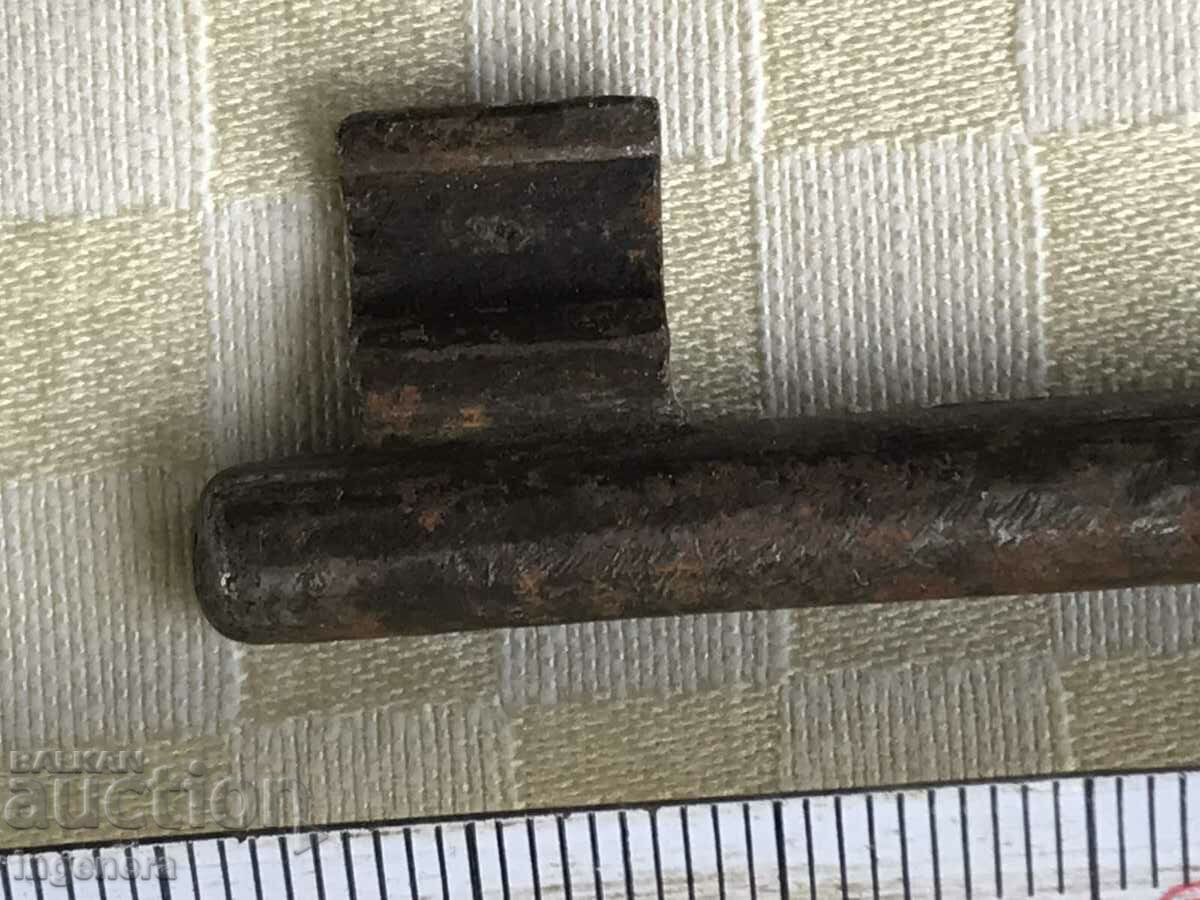 Delivery of ANTIQUE KEY FROM GRANDMOTHER AND GRANDFATHER'S CHESTS CUT PADLOCK Delivery of ANTIQUE KEY FROM GRANDMOTHER AND GRANDFATHER'S CHESTS CUT PADLOCK