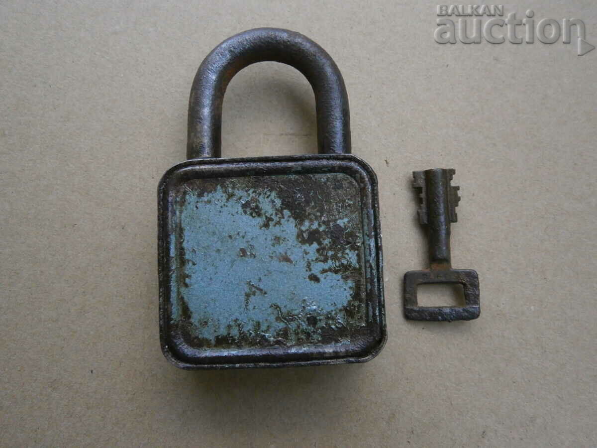 vintage working padlock with price 31.00 BGN | € 15.85 vintage working padlock with price 31.00 BGN | € 15.85