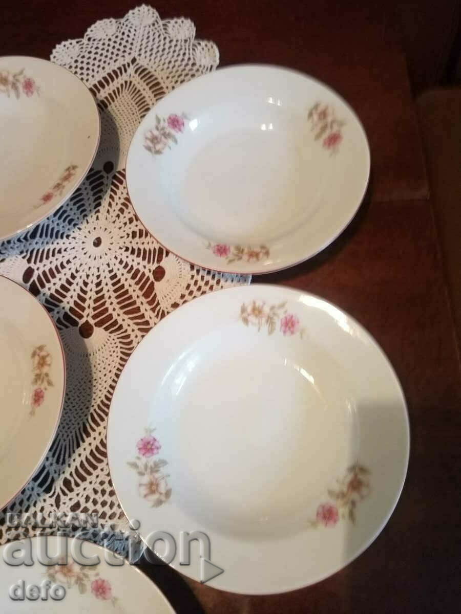 Delivery of 5 plates Bulgarian porcelain Razgrad Delivery of 5 plates Bulgarian porcelain Razgrad
