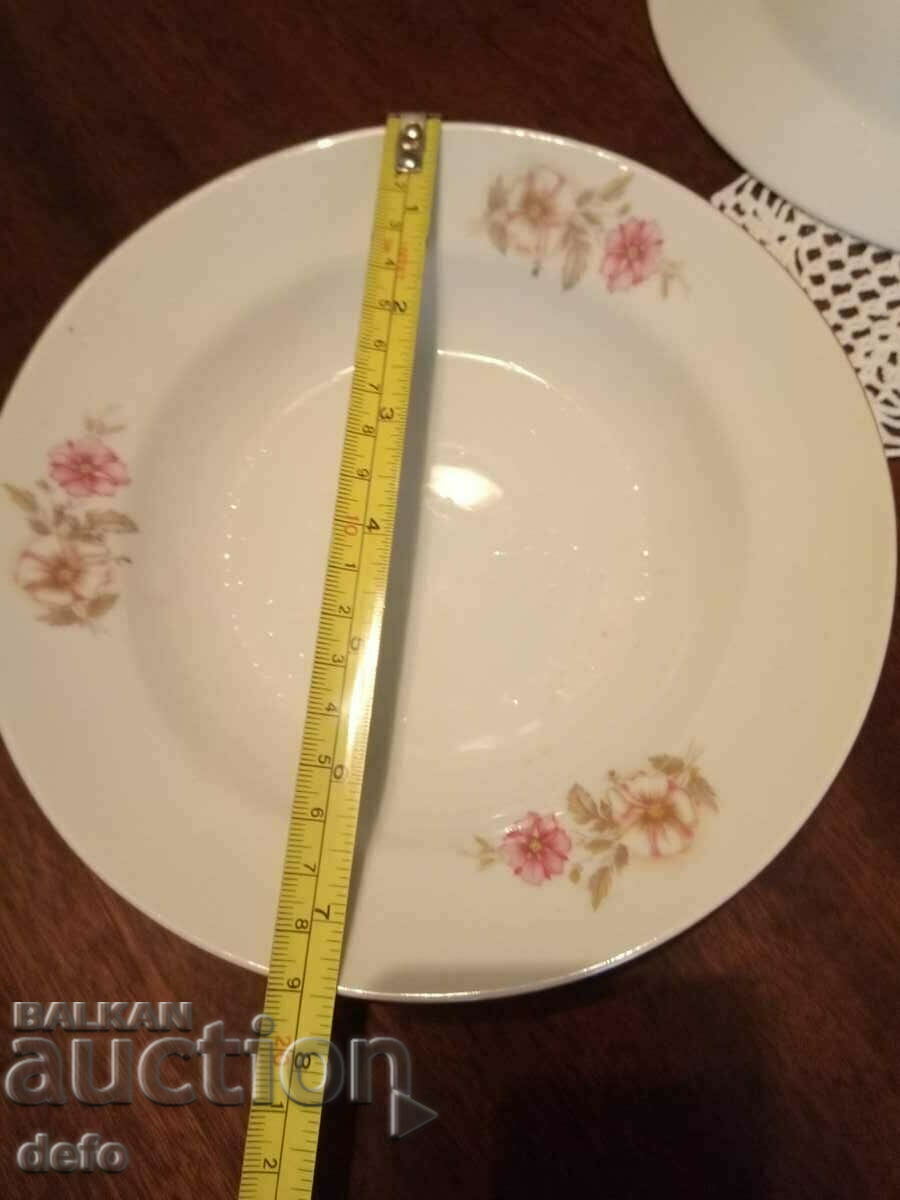 5 plates Bulgarian porcelain Razgrad - 7 5 plates Bulgarian porcelain Razgrad - 7