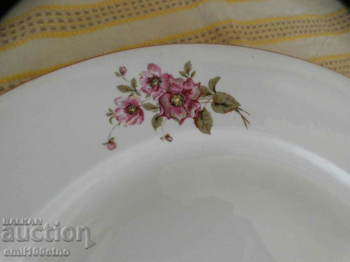 Large plate platter old Bulgarian porcelain Kitka Novi Pazar with price 8.00 BGN | € 4.09 Large plate platter old Bulgarian porcelain Kitka Novi Pazar with price 8.00 BGN | € 4.09