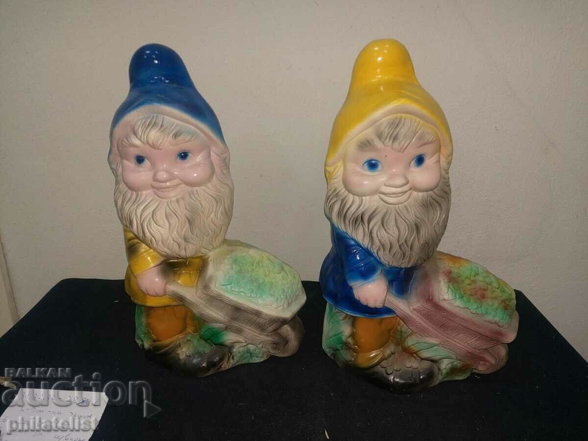 2 pieces - Figures for garden with price 62.00 BGN | € 31.70