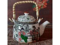 Ceainic chinezesc din porțelan lucrat manual
