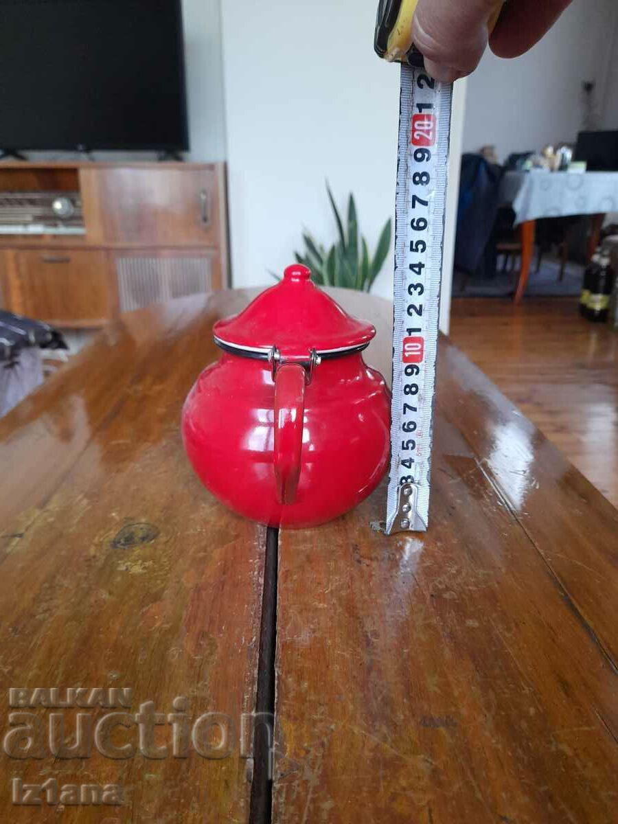 Доставка на Стар емайлиран чайник Доставка на Стар емайлиран чайник