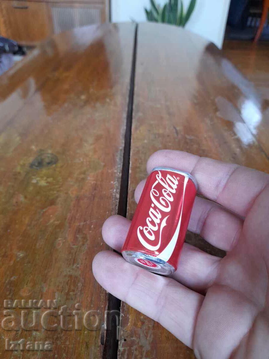 Delivery of Souvenir Coca Cola, Coca Cola