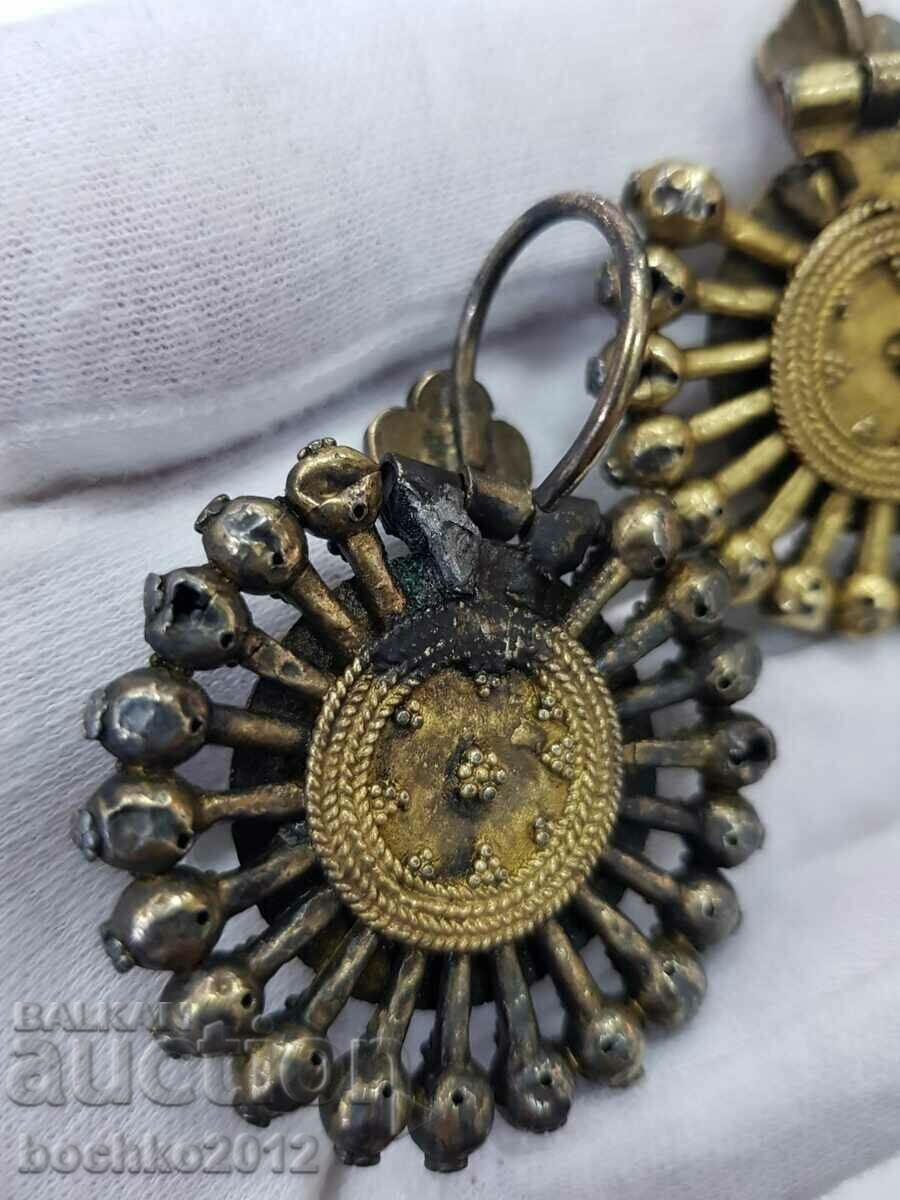 Delivery of Large rare Renaissance gilt arpalias Delivery of Large rare Renaissance gilt arpalias