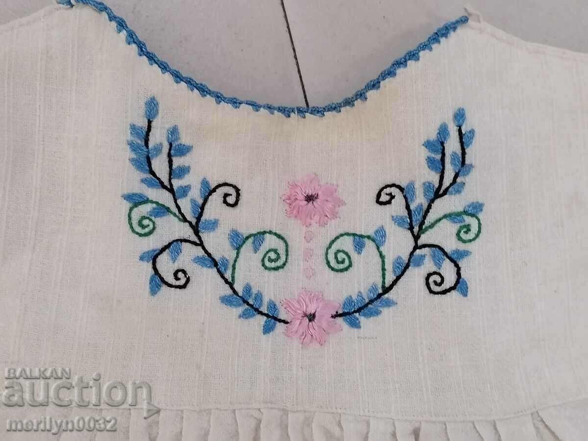 Old women's shirt with hand embroidery of chaise, costume, sukman with price 129.00 BGN | € 65.96