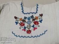 Old women's shirt with hand embroidery of chaise, costume, sukman