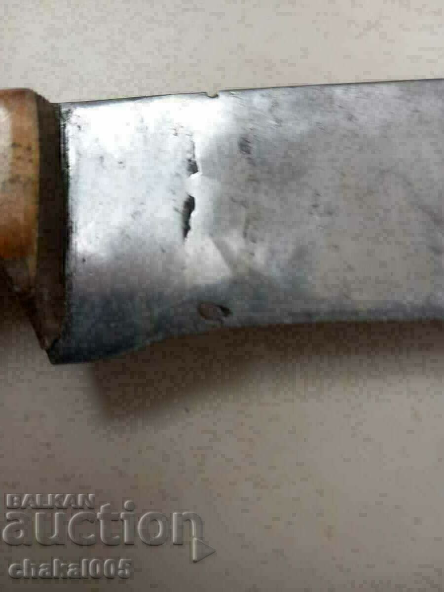 Δημοπρασία Ένα παλιό ποιμενικό μαχαίρι