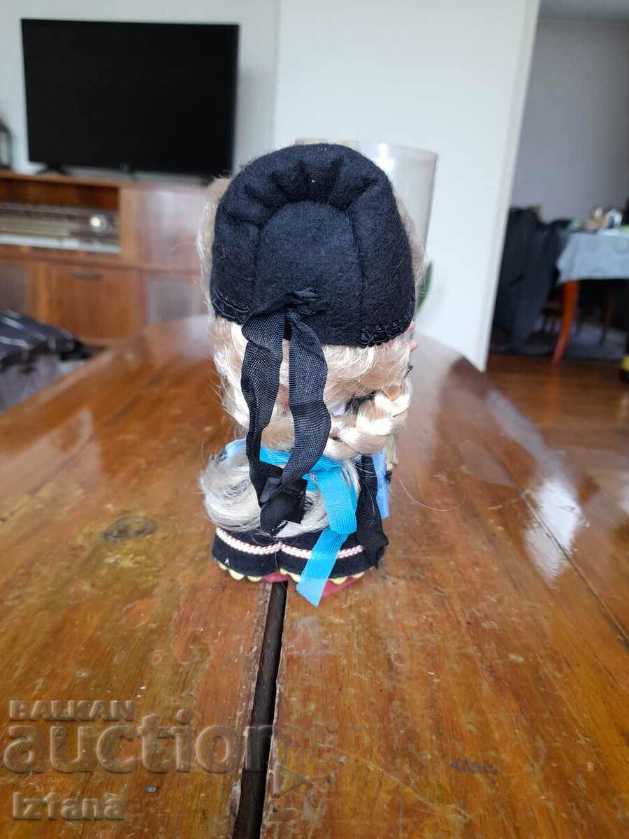 Delivery of An old doll Delivery of An old doll