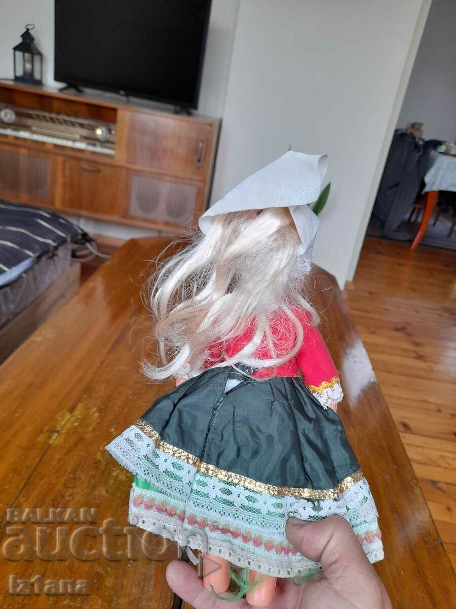 Delivery of An old doll Delivery of An old doll