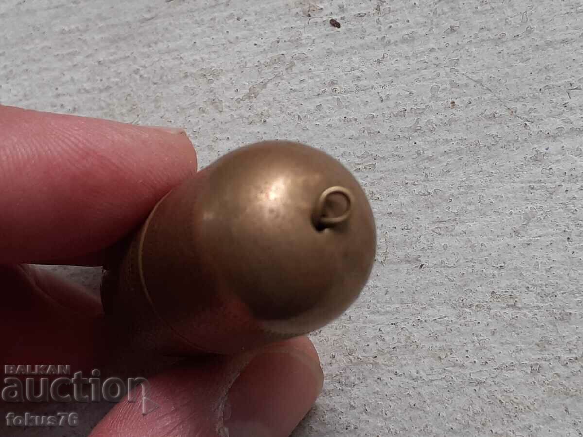 Livrarea Cutie de ace și ață din bronz otoman vechi Livrarea Cutie de ace și ață din bronz otoman vechi