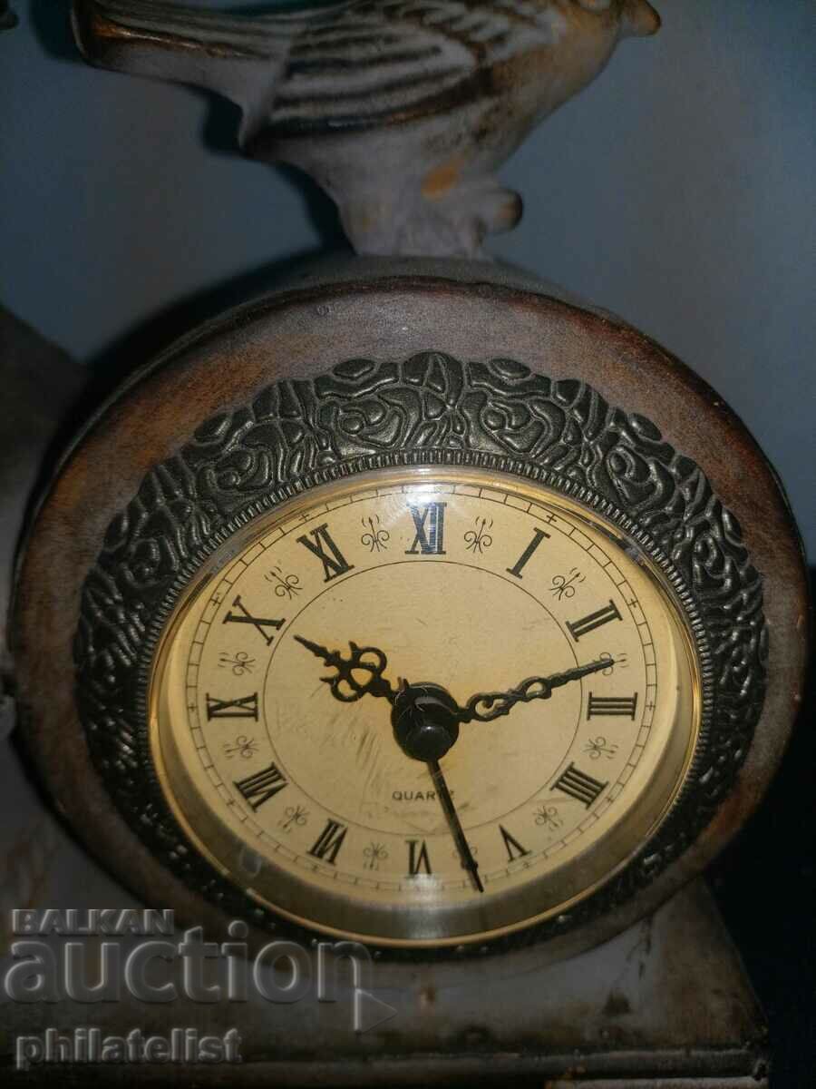 Souvenir watch for a gift! with price 31.00 BGN | € 15.85 Souvenir watch for a gift! with price 31.00 BGN | € 15.85