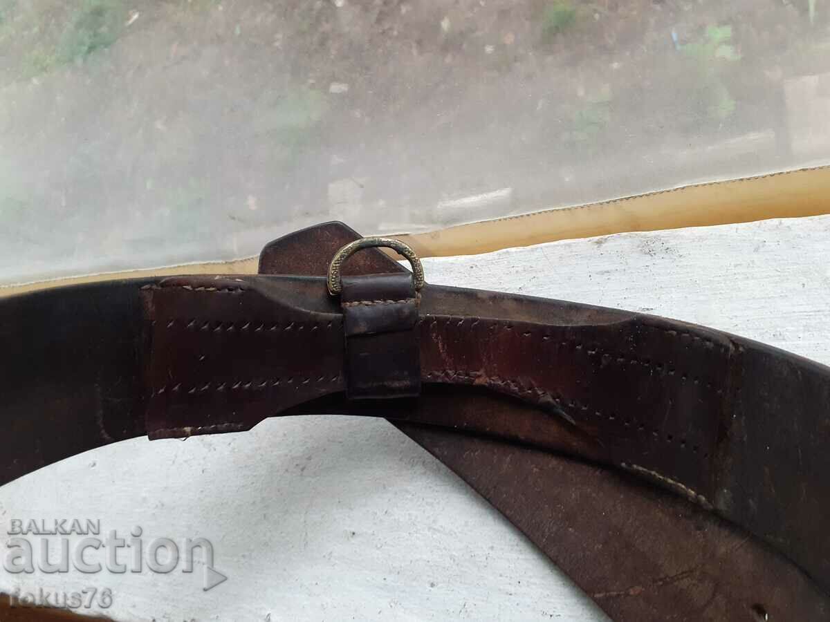Royal officer's leather belt with bronze buckle with price 69.00 BGN | € 35.28 Royal officer's leather belt with bronze buckle with price 69.00 BGN | € 35.28