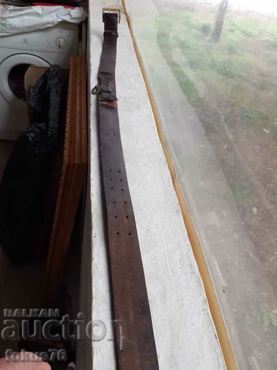 Delivery of Royal officer's leather belt with bronze buckle Delivery of Royal officer's leather belt with bronze buckle