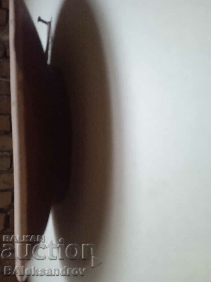 Auction Old plate wall decoration Auction Old plate wall decoration