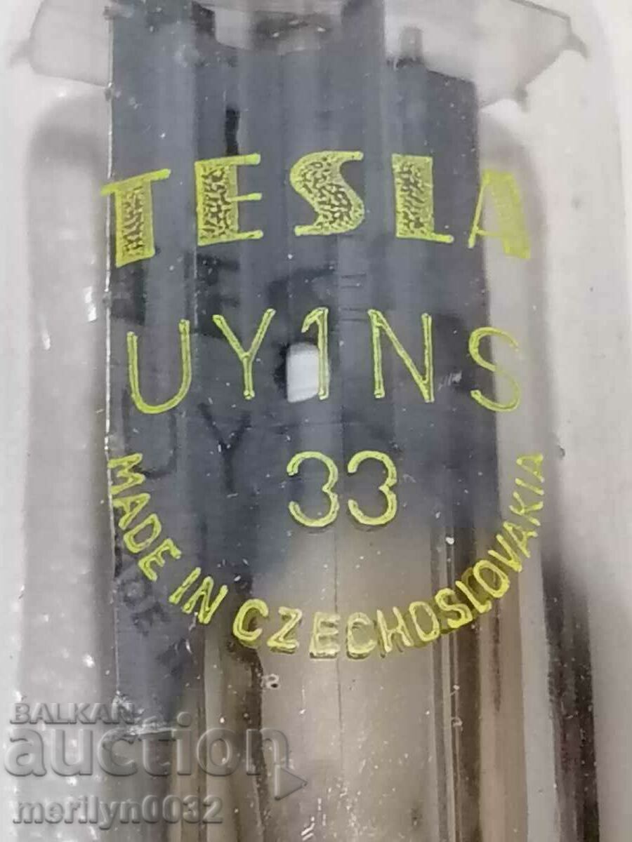 Radio lamp TESLA UY1NS 33 radio set with price 45.00 BGN | € 23.01 Radio lamp TESLA UY1NS 33 radio set with price 45.00 BGN | € 23.01