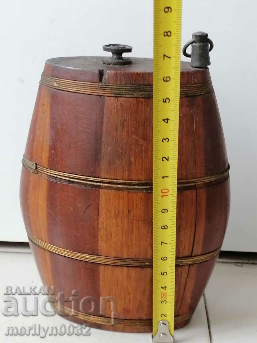 Old pepper, barrel, keg, bucket, vase, wooden - 5 Old pepper, barrel, keg, bucket, vase, wooden - 5