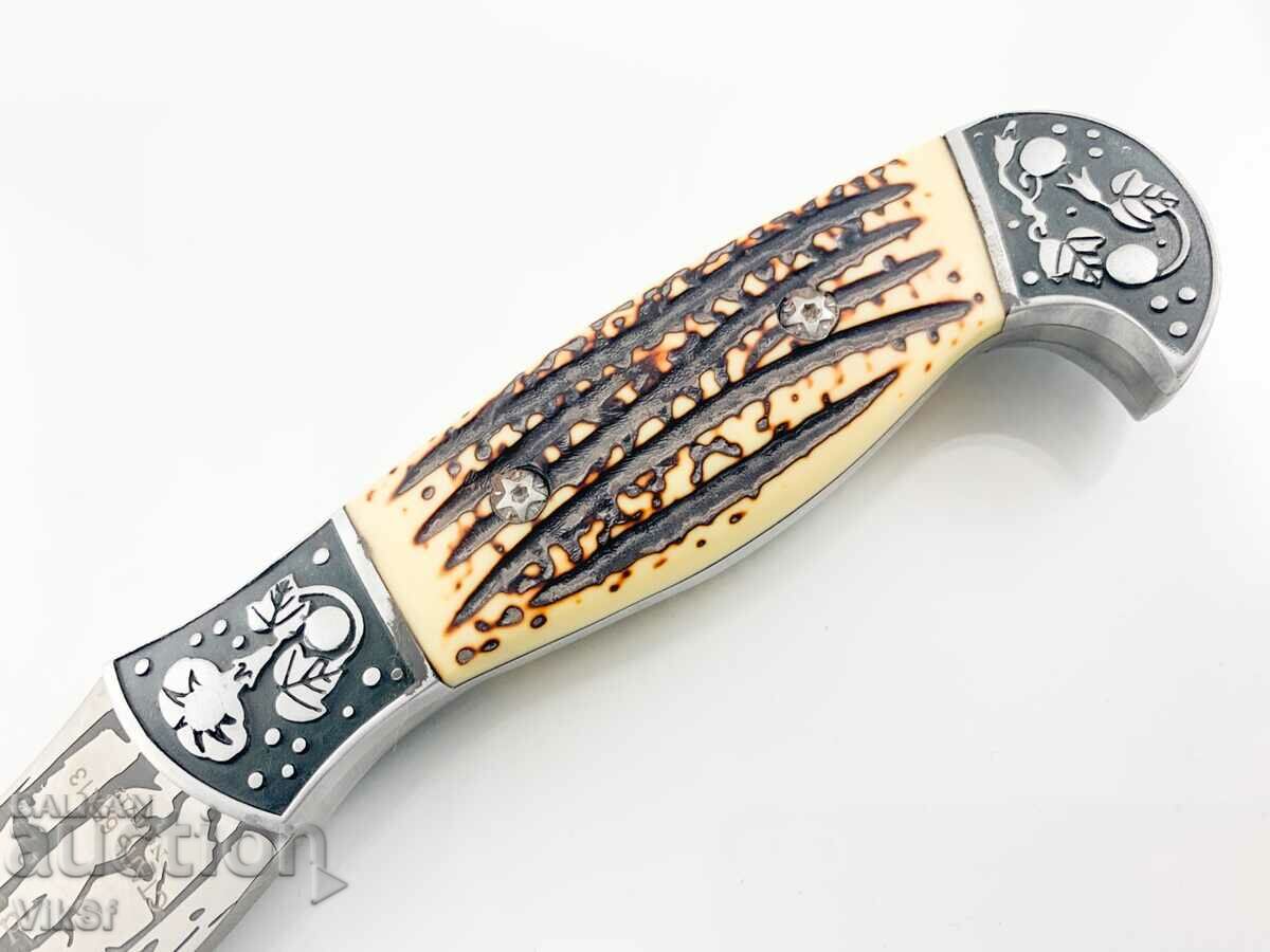 Auction Russian compact hatchet-engraved tiger Camping Ax 65x13 Auction Russian compact hatchet-engraved tiger Camping Ax 65x13