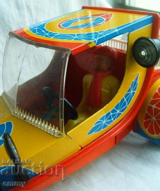 Delivery of Big buggy Molly jeep with driver - tin toy, GDR Delivery of Big buggy Molly jeep with driver - tin toy, GDR