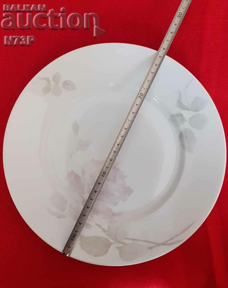 Auction PORCELAIN PLATE.. ROSENTHAL.. Auction PORCELAIN PLATE.. ROSENTHAL..