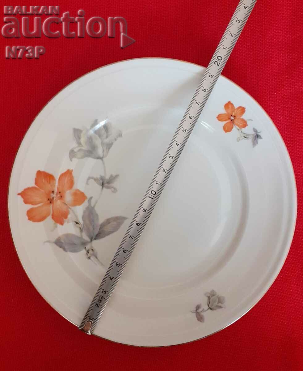 Auction PORCELAIN PLATE. COLLECTION. Auction PORCELAIN PLATE. COLLECTION.