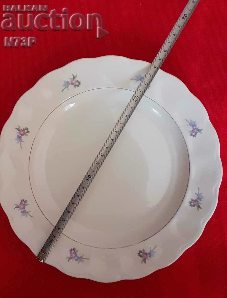 Auction OLD PORCELAIN PLATE. COLLECTION. MADE IN SWEDEN. Auction OLD PORCELAIN PLATE. COLLECTION. MADE IN SWEDEN.