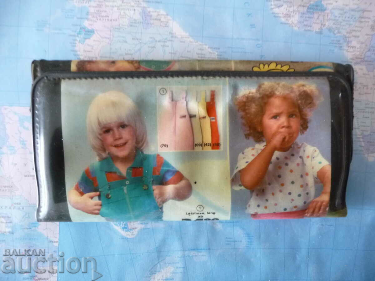 Старо портмоне с картинки на деца тип Некерман с реклами