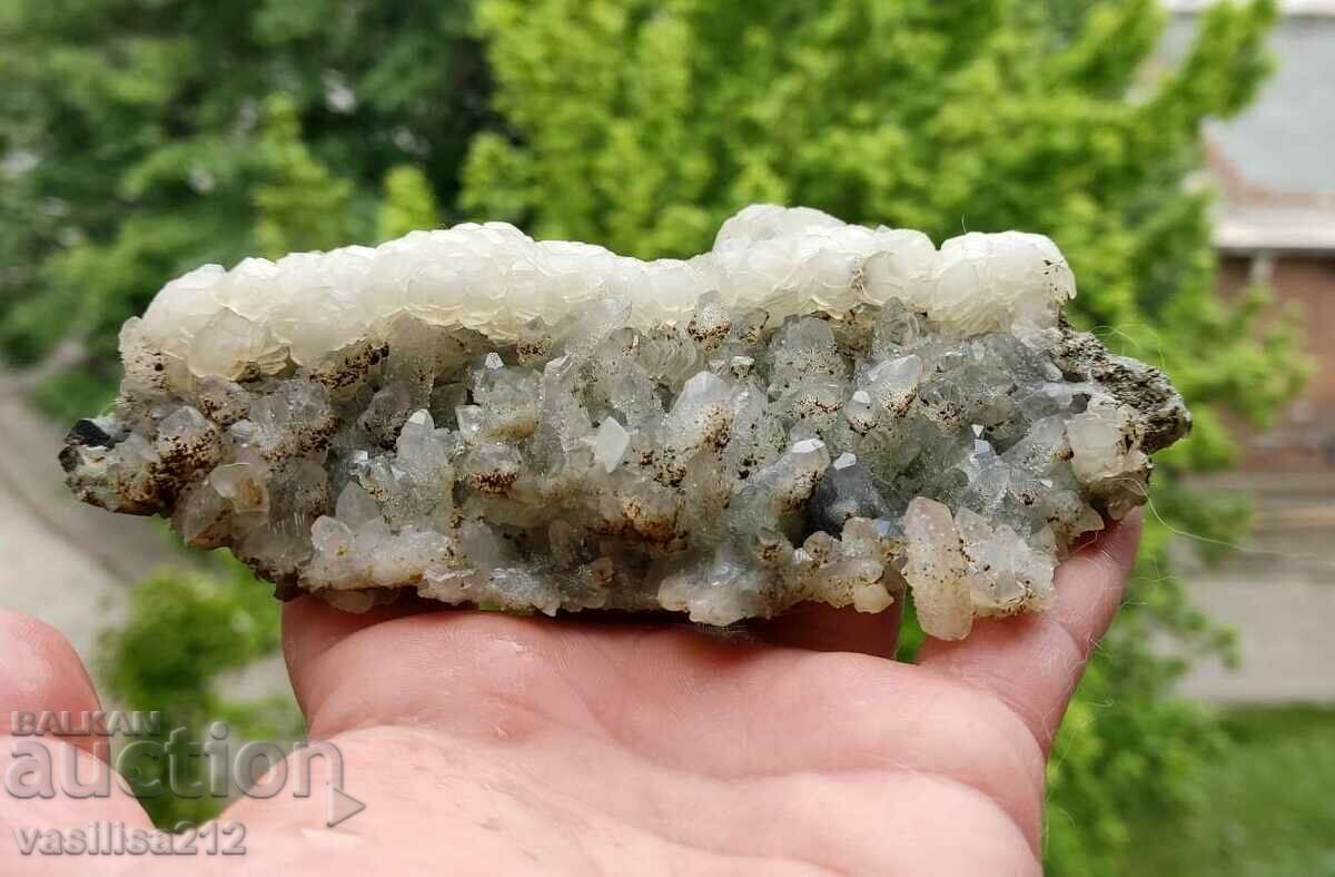 Mountain crystal with calcite, druse