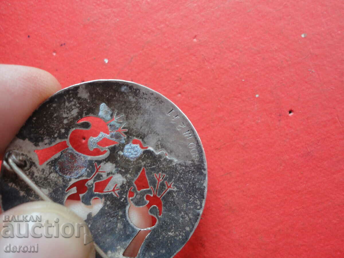 Delivery of A great Art silver brooch Delivery of A great Art silver brooch