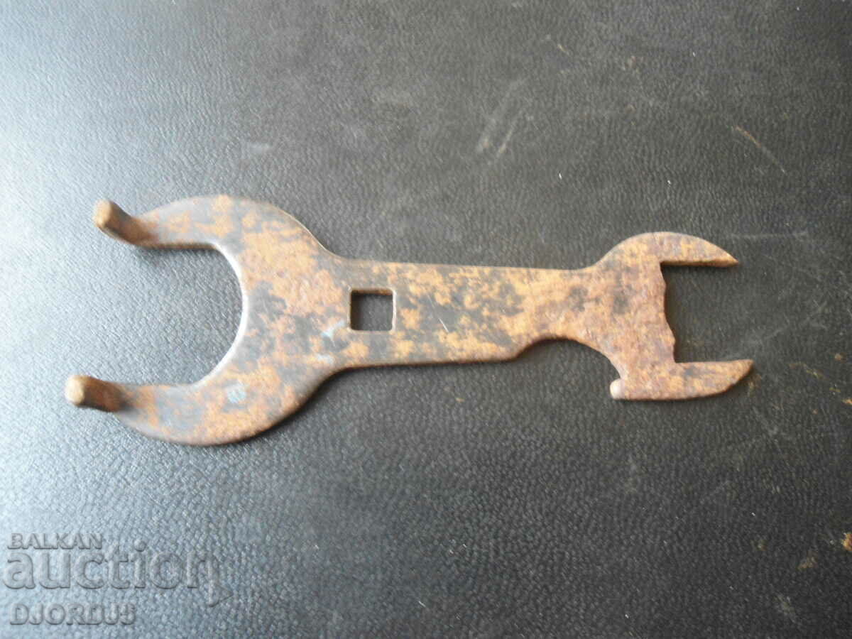 Auction An old switch Auction An old switch