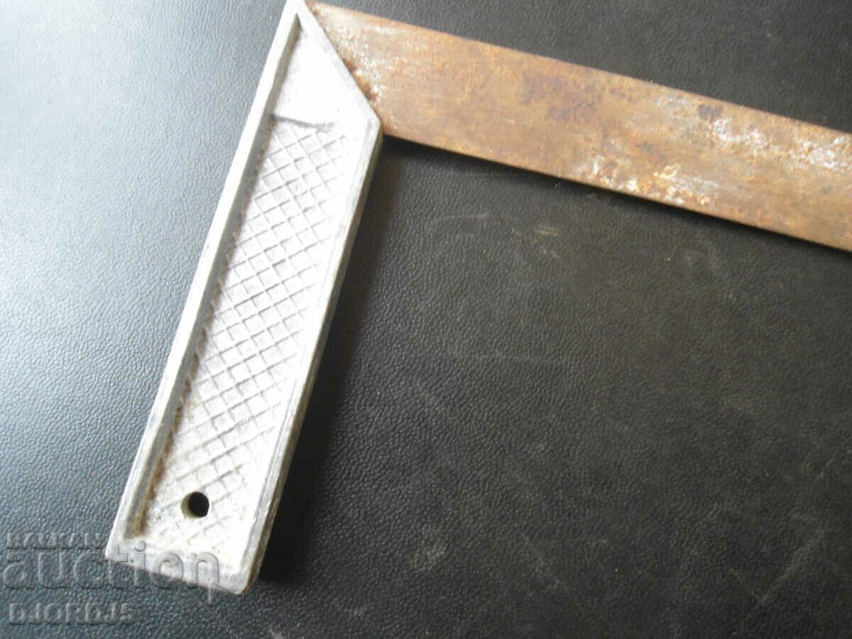 Old tool with price 5.00 BGN | € 2.56 Old tool with price 5.00 BGN | € 2.56