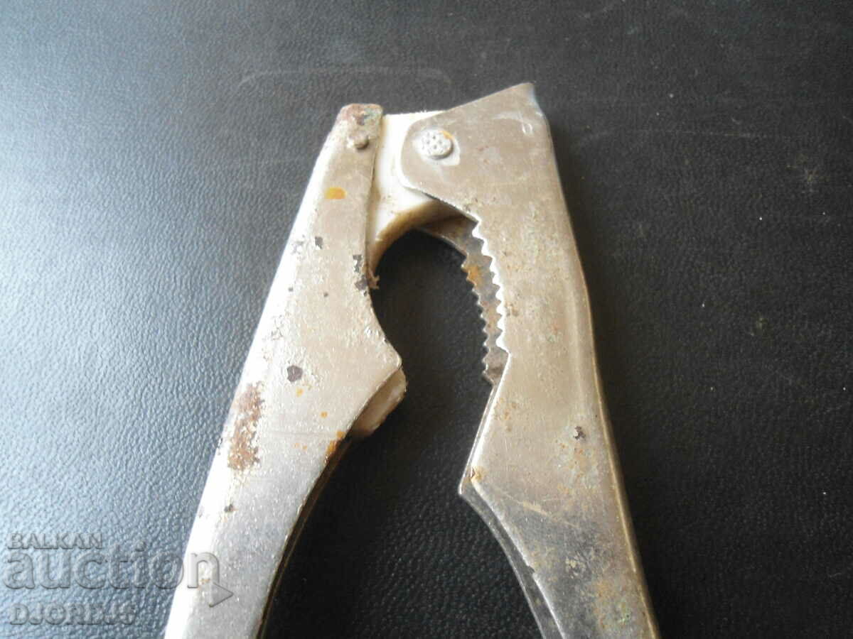 Auction Old device Auction Old device