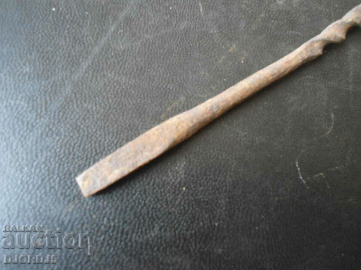 Auction Old drill, chipping Auction Old drill, chipping